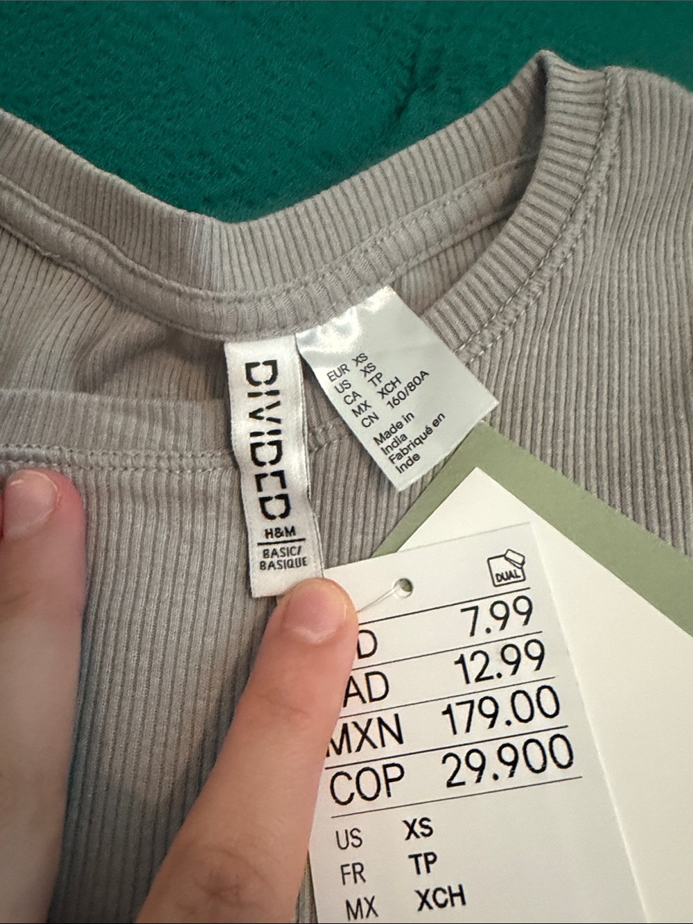 H&M Gray Ribbed Tee - Picture 2 of 2